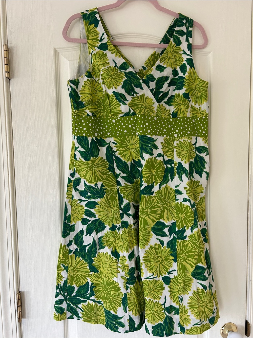 Boden Green and White Floral V-Neck Midi Dress